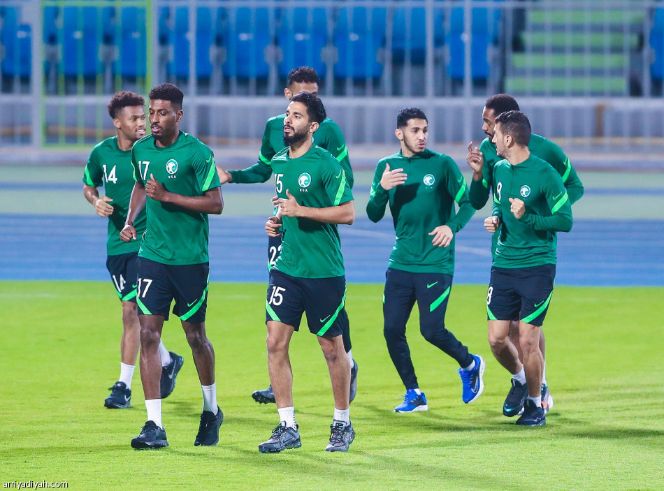 الأخضر.. الإصابات والظروف تبعد 5 لاعبين