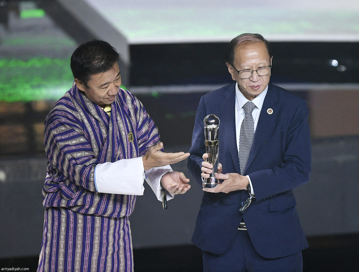 الرياض تزف الفائزين