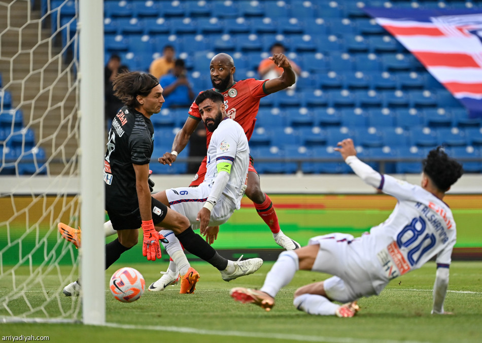 الاتفاق يكرر ثلاثية ضمك في أبها