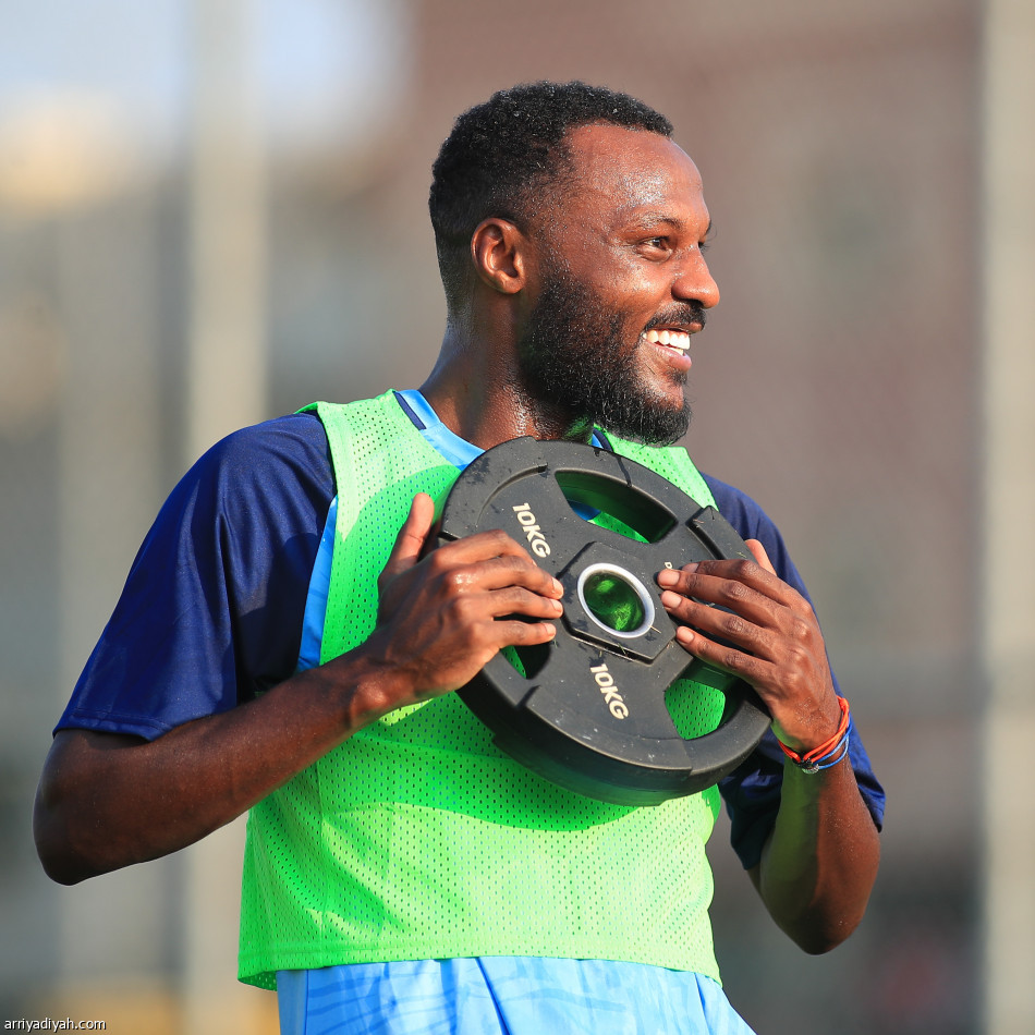 الفتح يعود.. والثلاثي يواصل العلاج