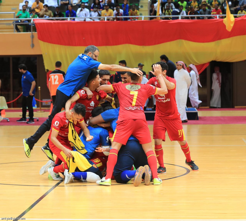 القادسية يتوج بذهب كأس الاتحاد لـ«الصالات»