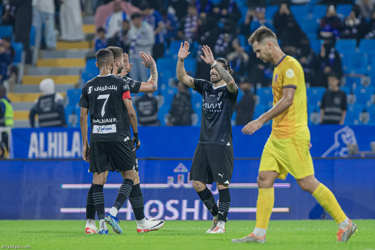 الهلال.. استعراض قوة