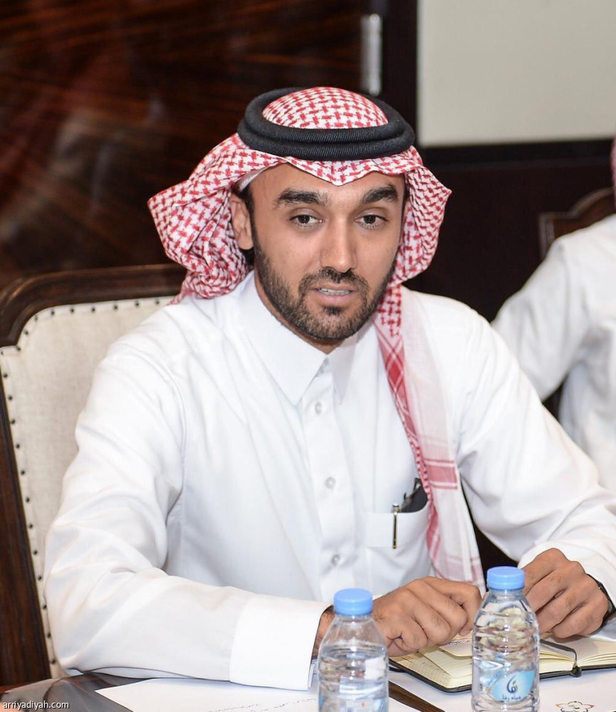 الفيصل يجتمع برؤساء الأندية ويطلع على العوائق