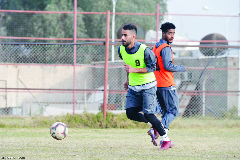 الأنصار
يفك اشتباك الصدارة