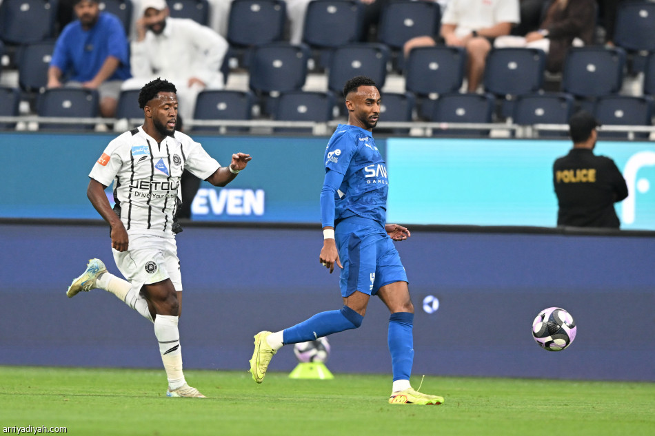 الهلال لا يتوقف