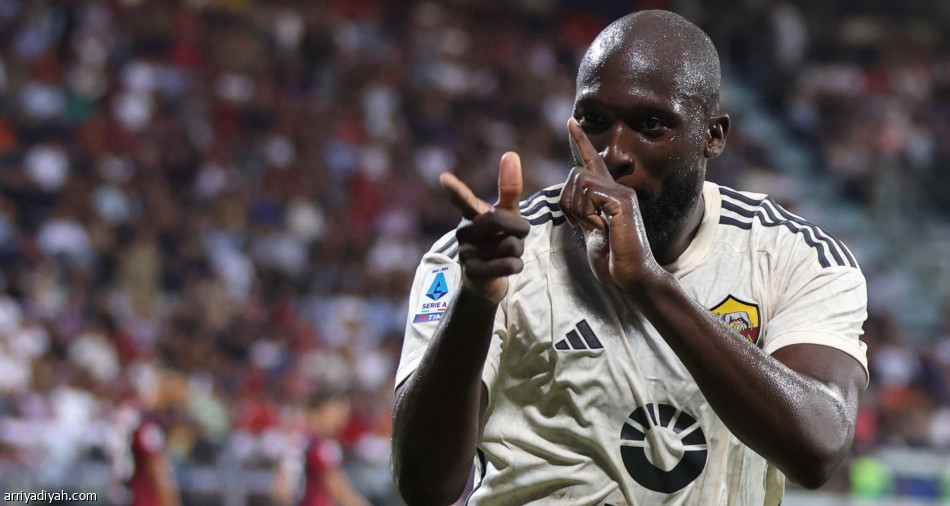 روما يقسو على كالياري برباعية