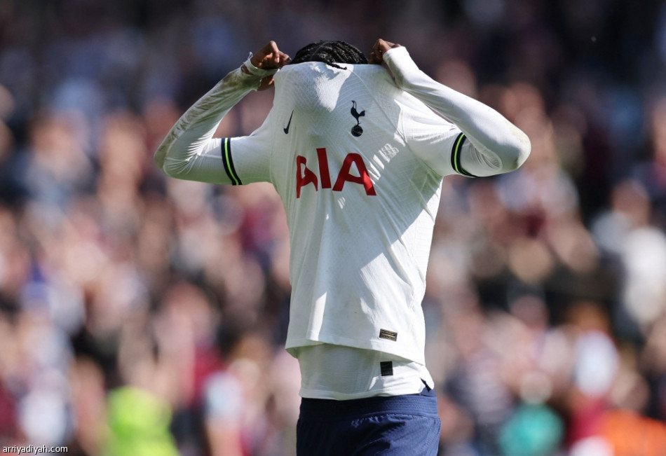 أستون فيلا يسقط توتنهام.. وينعش آماله الأوروبية