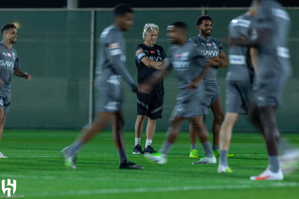 الهلال يتأهب