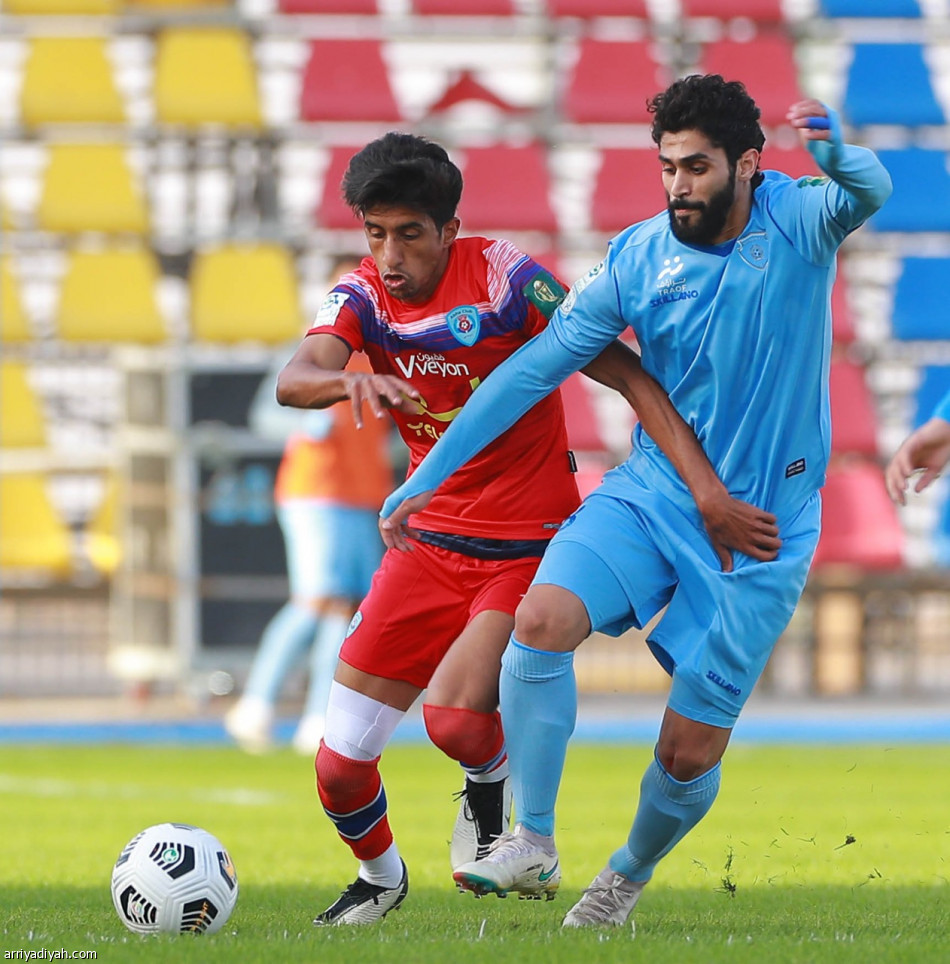 الباطن يعيد ثلاثية الدوري في أبها