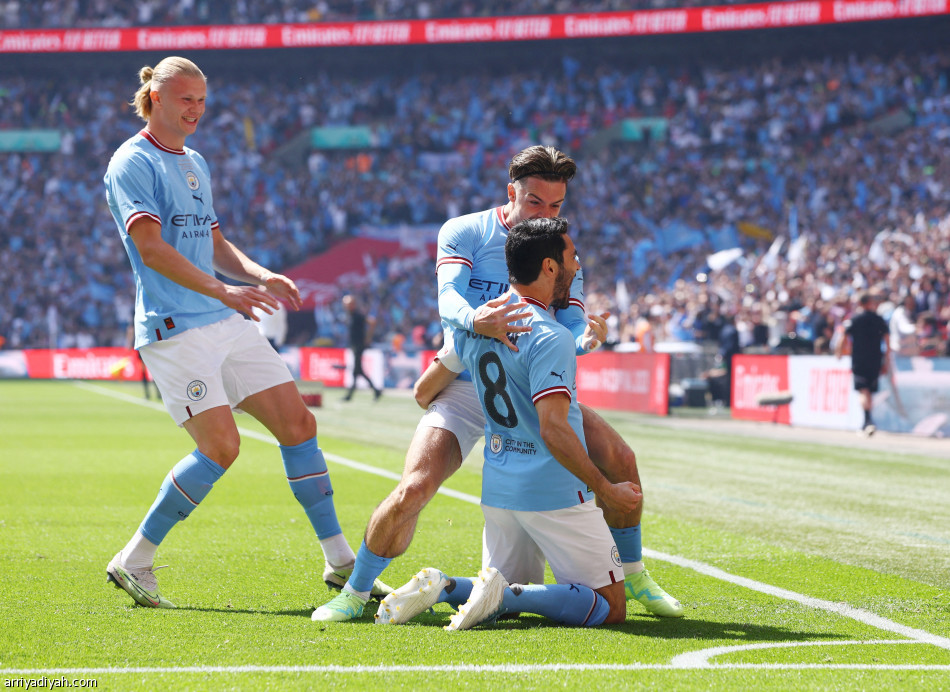 السماوي
يلوّن كأس إنجلترا