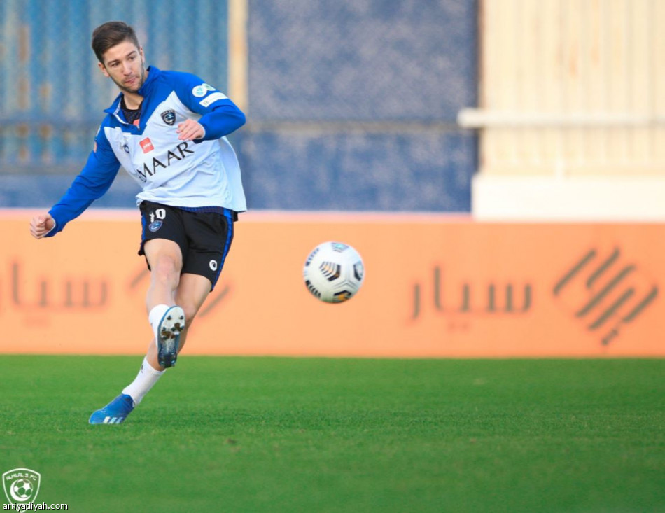 الهلال يفقد البليهي والمفرج أمام الفتح