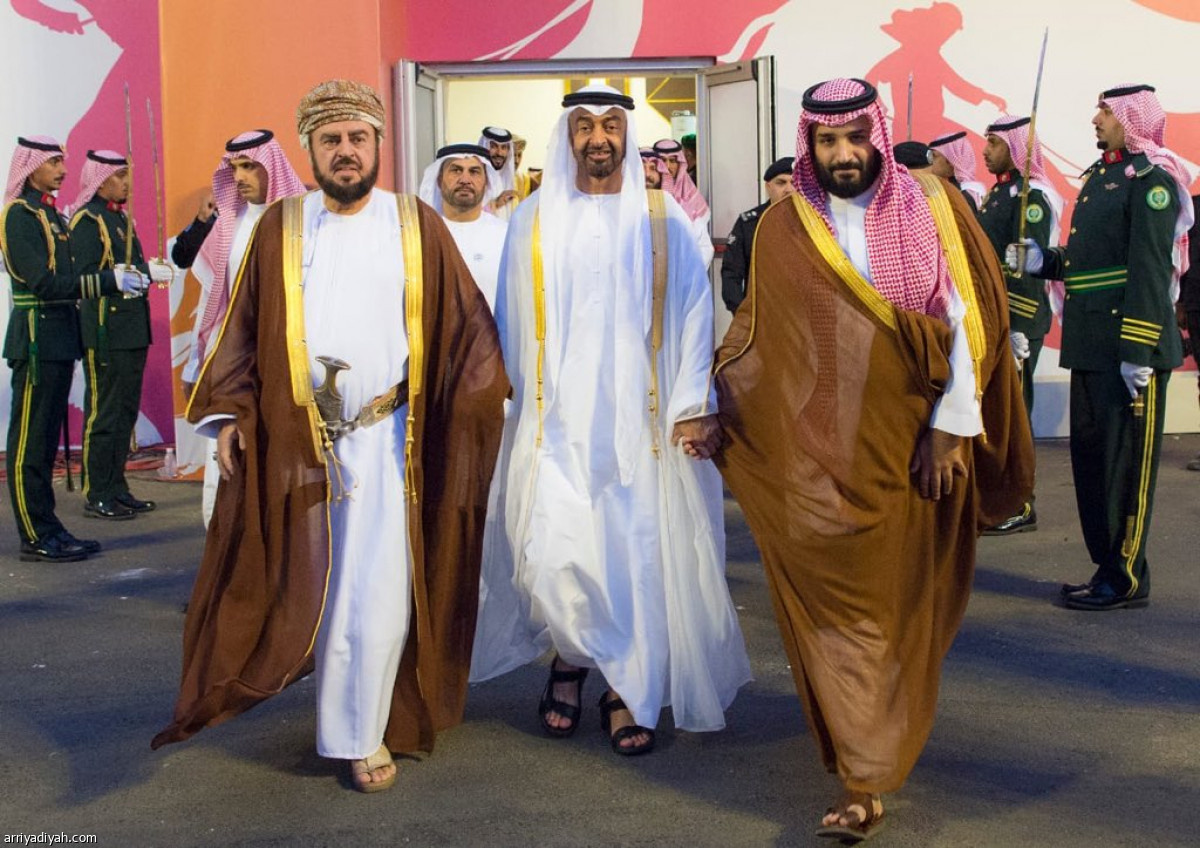 ولي العهد يرعى سباق الهجن