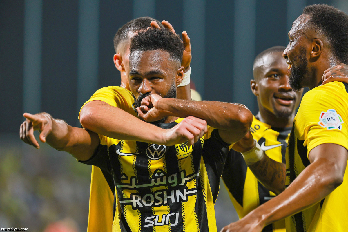 النمور تحلّق