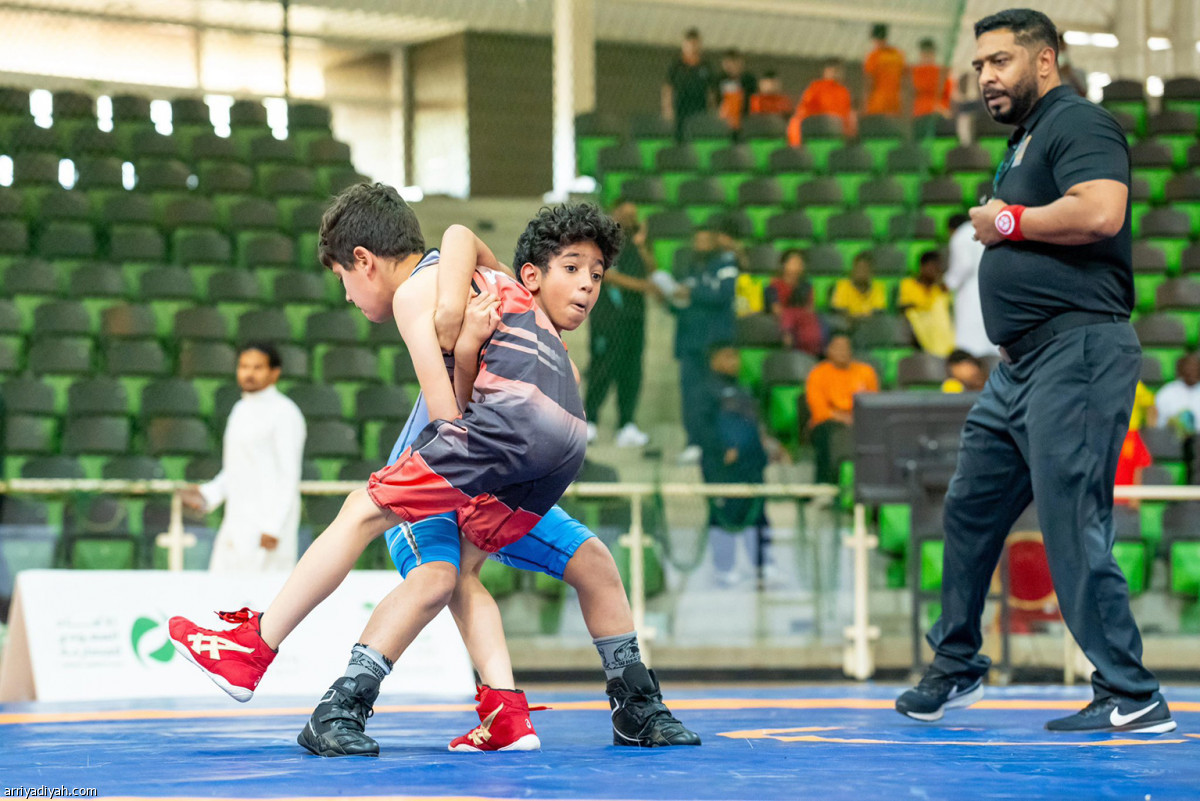 انطلاق المصارعة