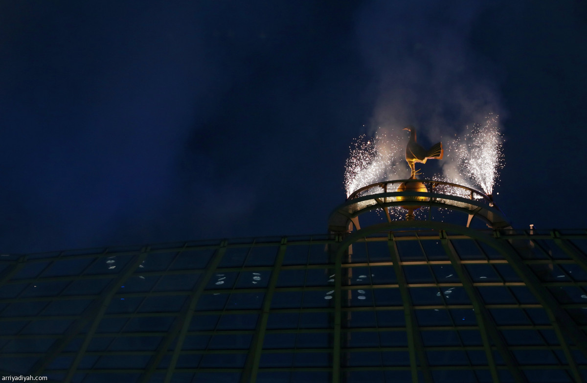 توتنهام يدشن ملعبه