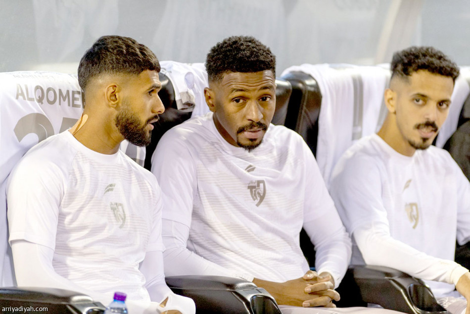 انتصار واحد
يعيد «قياسي» الهلال