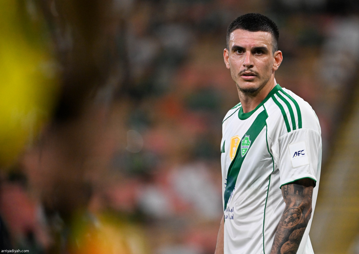 الأهلي في ربع النهائي