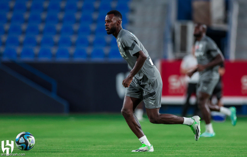 الهلال.. «إنفلونزا» تغيب العويس