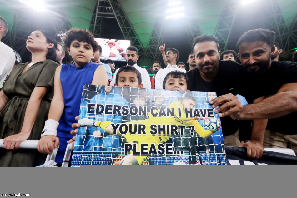 من المحاولة الأولى.. «السماوي»
بطل العالم بأكبر انتصار