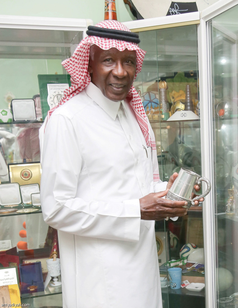 أحمد عيد: 
قلت: «لا» لعبد الله بن مساعد