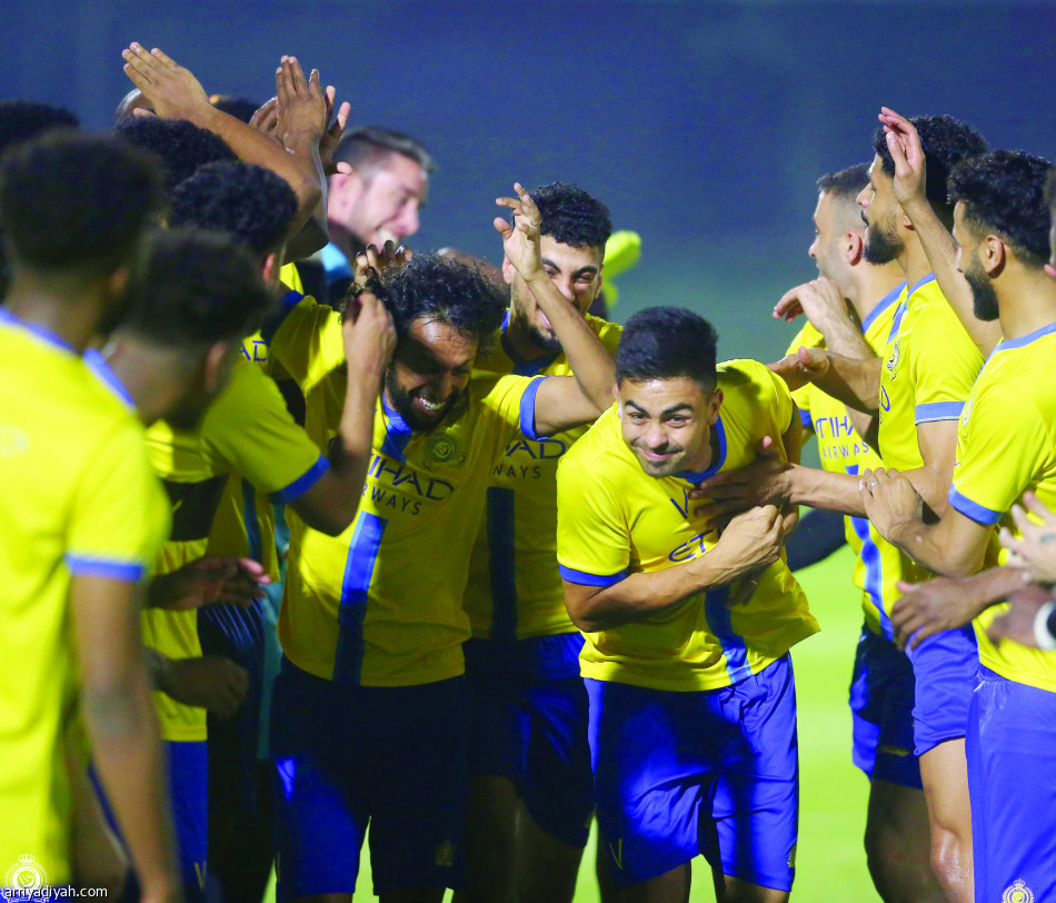 هيرتوج 
يدعم النصر والأهلي
