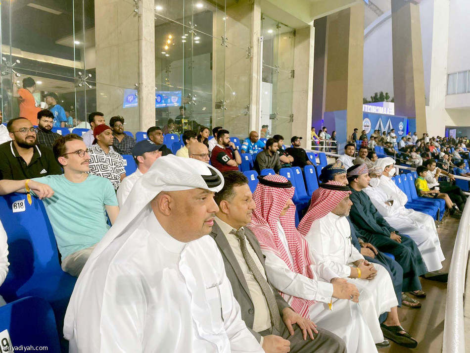 مومباي
عاشر الضحايا