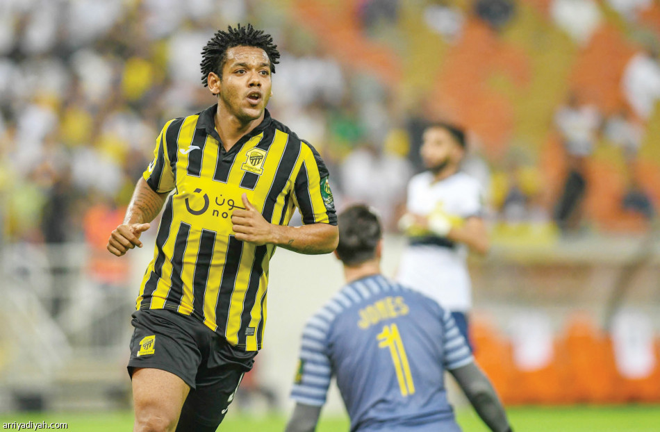 رومارينهو.. 
من الرحيل إلى نجومية الكأس