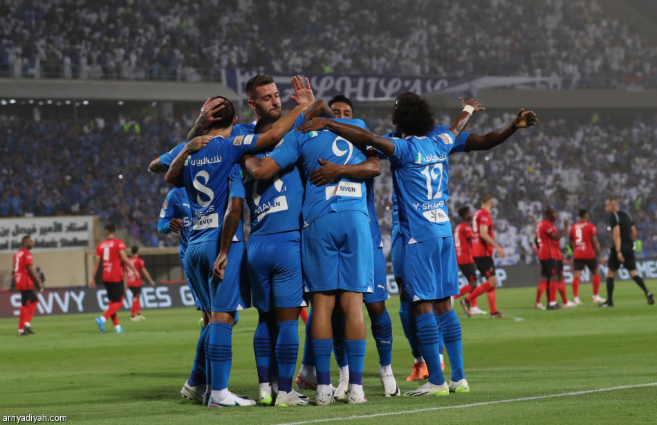 الهلال يمزق شباك الرياض في ليلة مشاركة نيمار