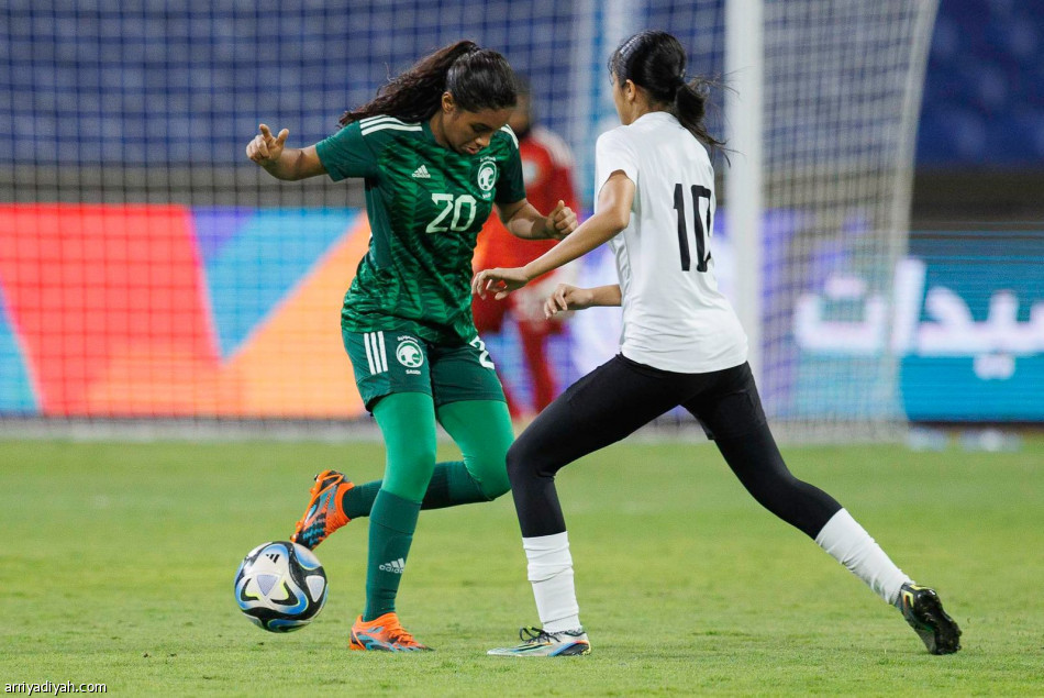 دولية السيدات.. الأخضر يتأهل إلى نصف النهائي