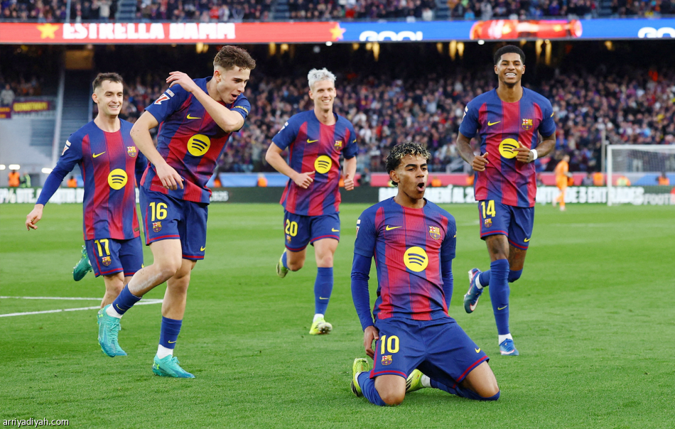 برشلونة يكسب مايوركا.. وليفاندوفسكي إلى نادي الكبار