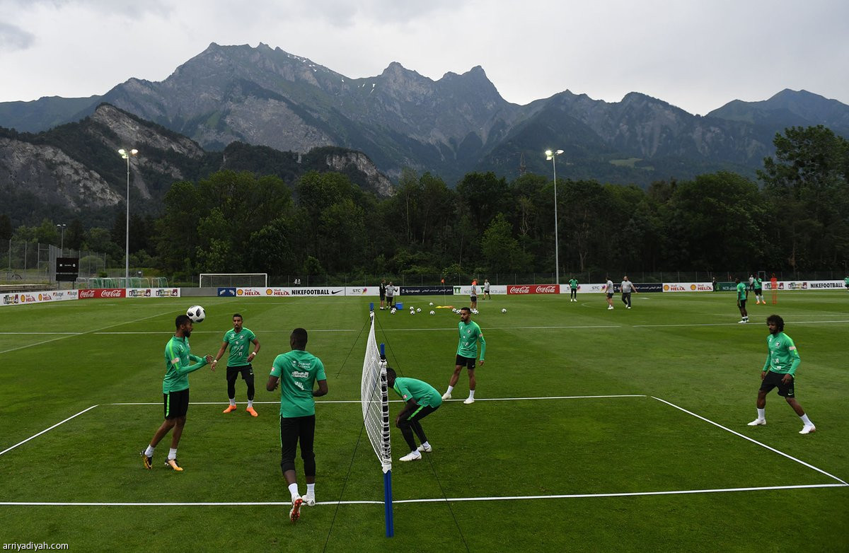 الأخضر يستعد للألمان