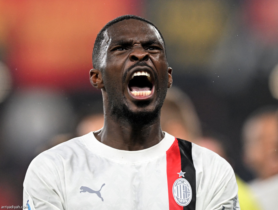 ميلان يخطف نقاط جنوى بهدف متأخر