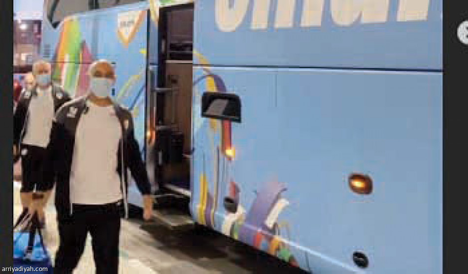 قبل المواجهة.. 
الأخضر يحفّز والخناجر توثّق