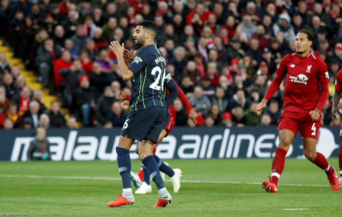 محرز يضيع السيتي