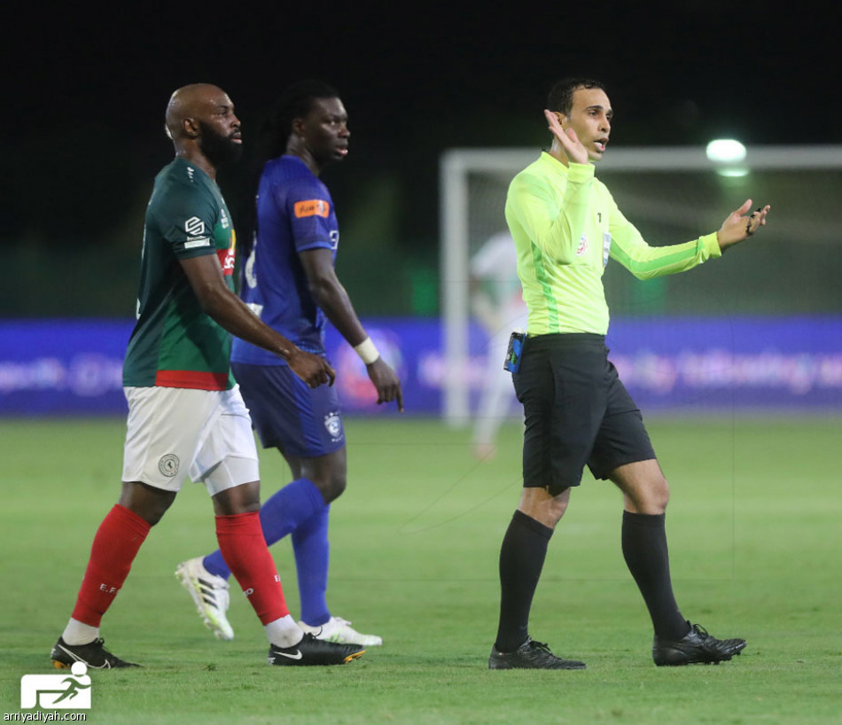 الهلال.. صدارة قبل النصر