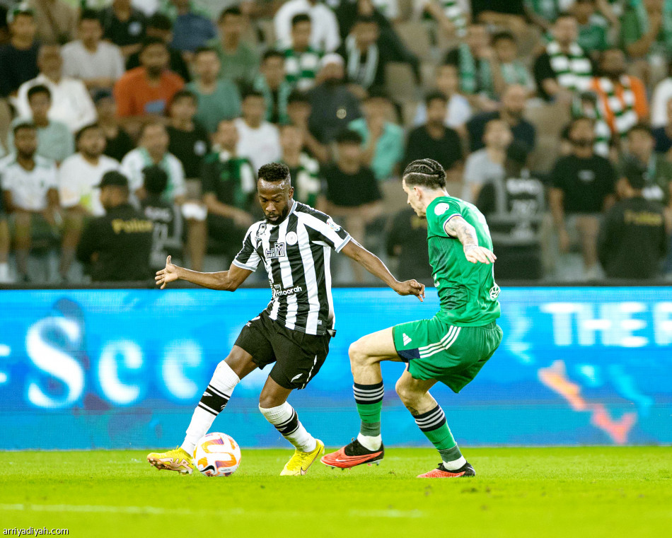 العضلة 
تعاند ماكسيمان مرتين