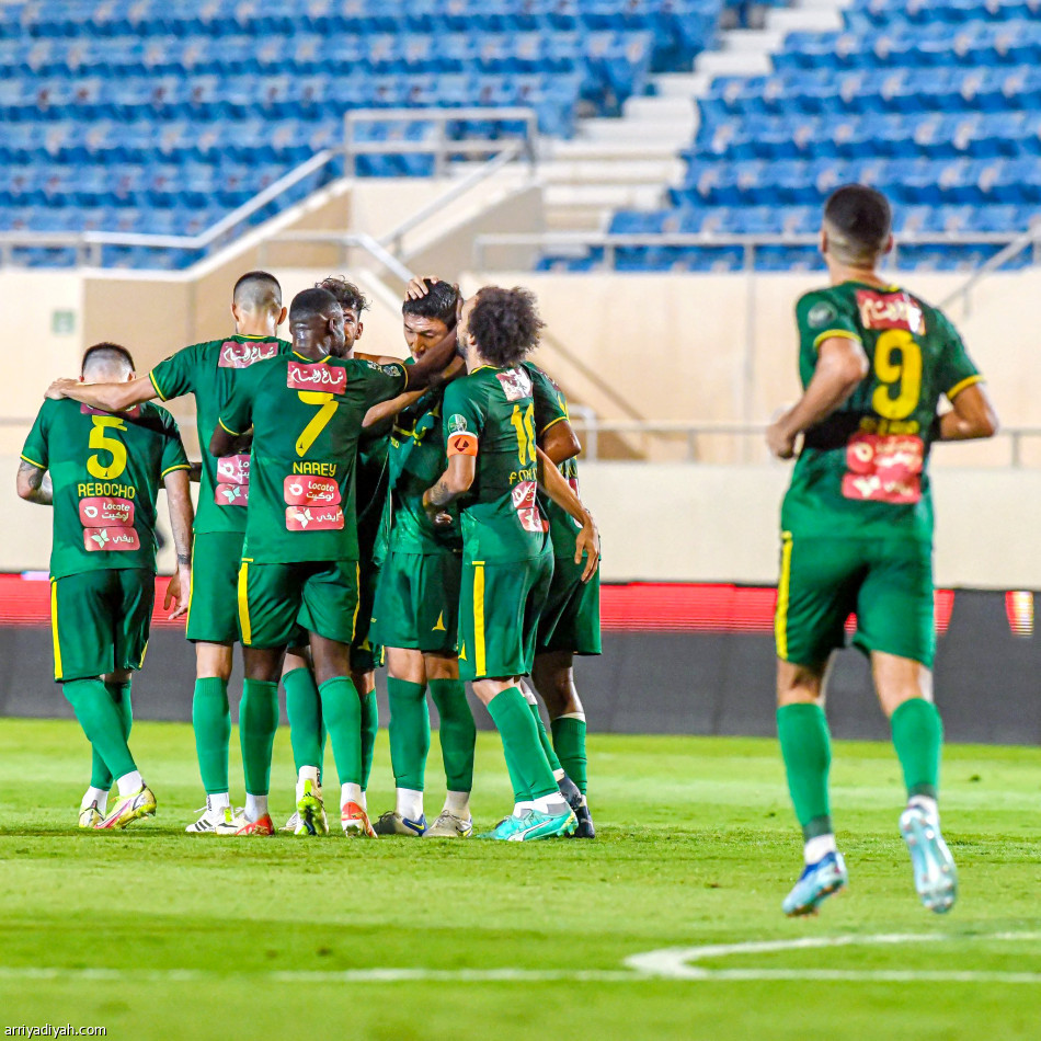 المرة الثالثة..
الخليج مع الثمانية