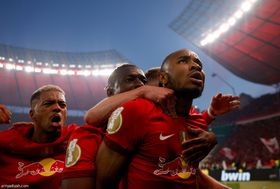 نكونكو يهدي لايبزج كأس ألمانيا