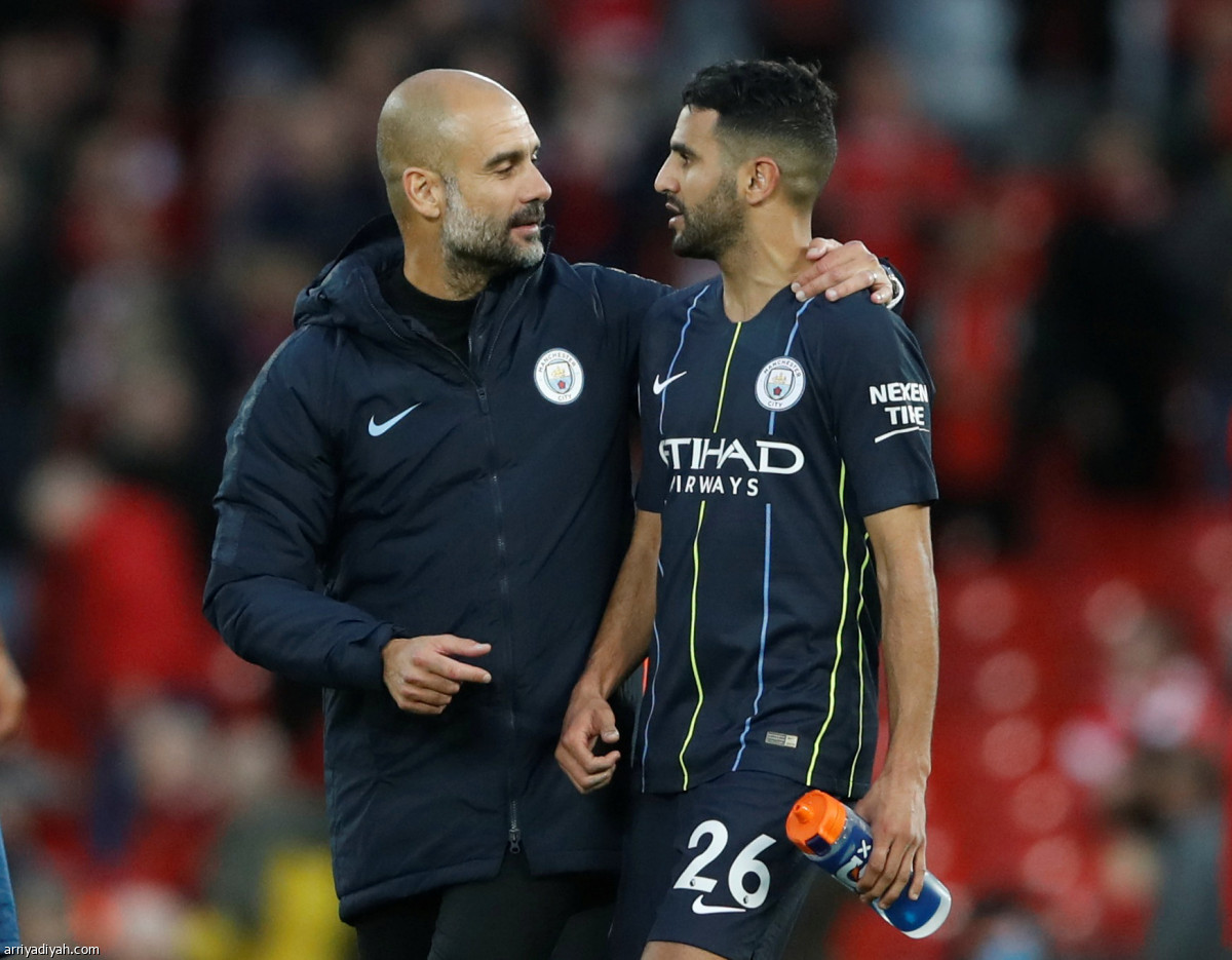 محرز يضيع السيتي