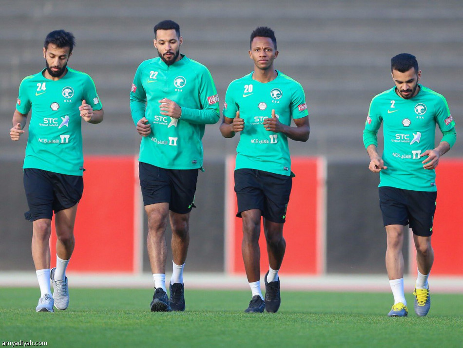 الأخضر يفتح ملف مباراة غينيا الاستوائية