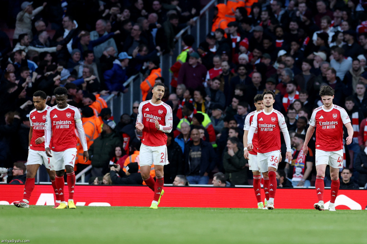 ديربي لندن.. أحمر