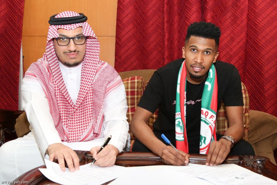 الاتفاق يتعاقد مع النجراني حتى عام 2022