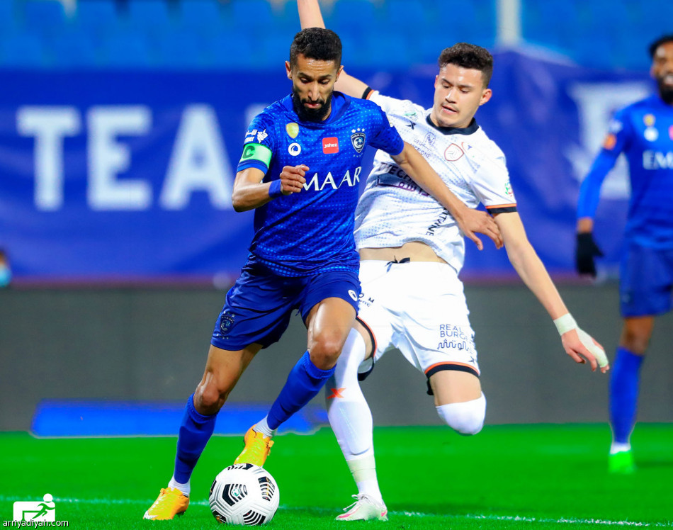 بعد الكلاسيكو.. الشهري ينقذ الهلال في الديربي