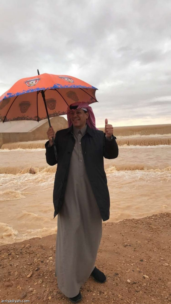 مظلة الفيحاء 
تحمي رئيس الفيصلي