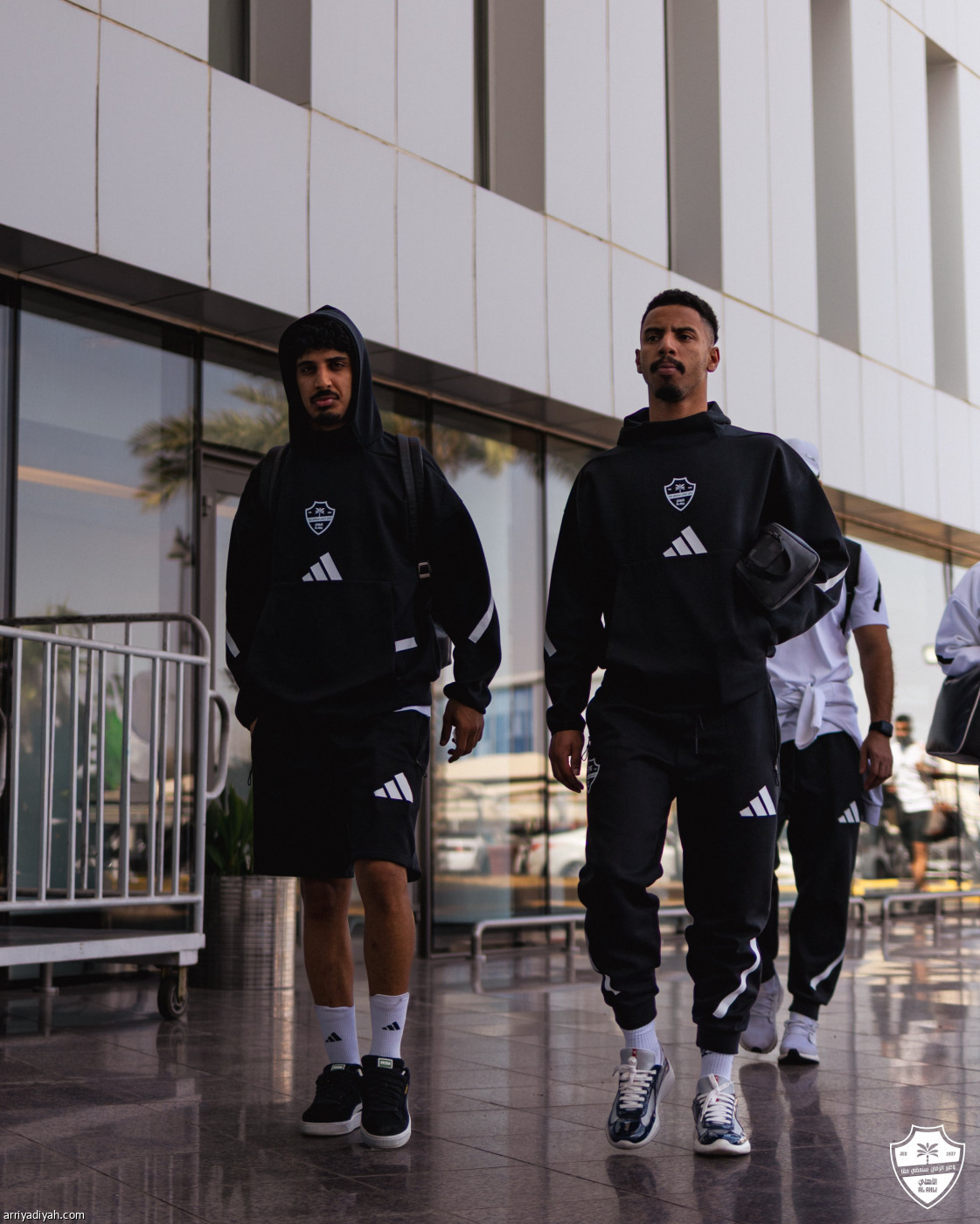 الأهلي يغادر