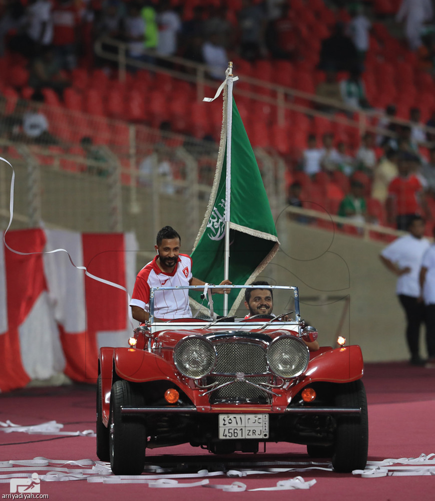 «الشرائع» يتوشح الأخضر