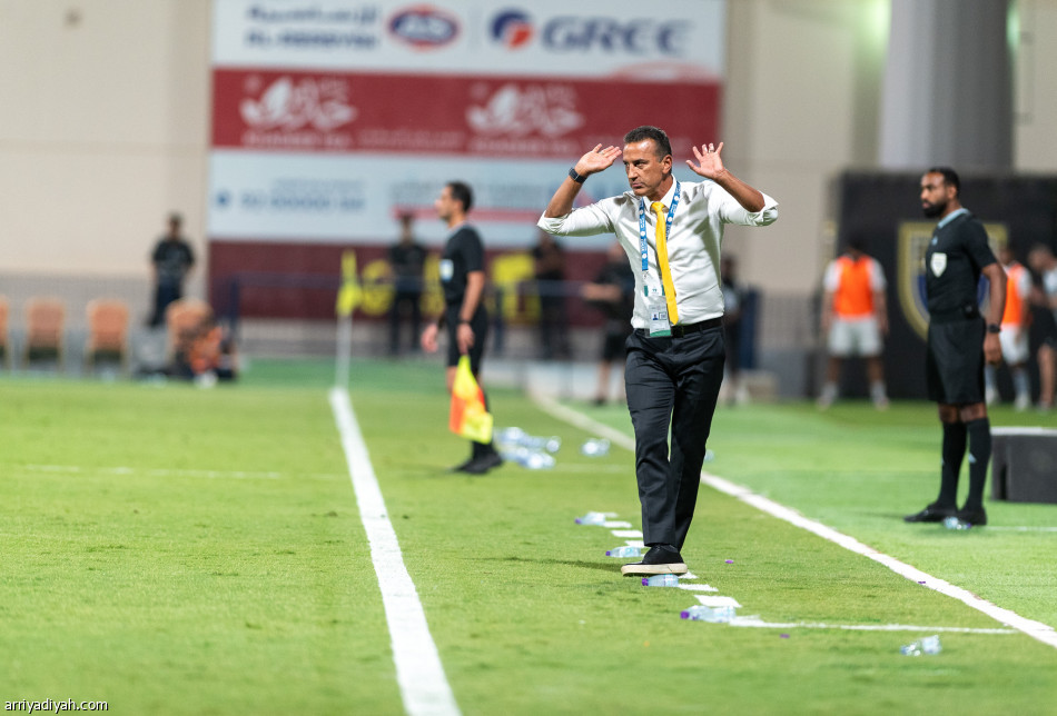 بثلاثية الطائي.. التعاون يعتلي صدارة روشن مؤقتا