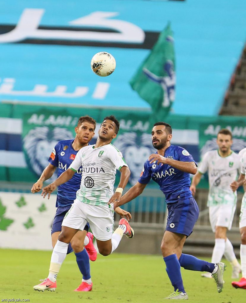 عسيري يهزم الهلال.. ويعيد النصر للمنافسة
