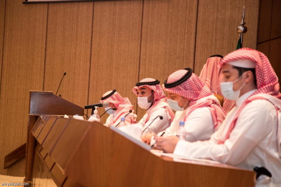 الفيصل يجتمع بالرؤساء.. ويناقش استراتيجية الدعم