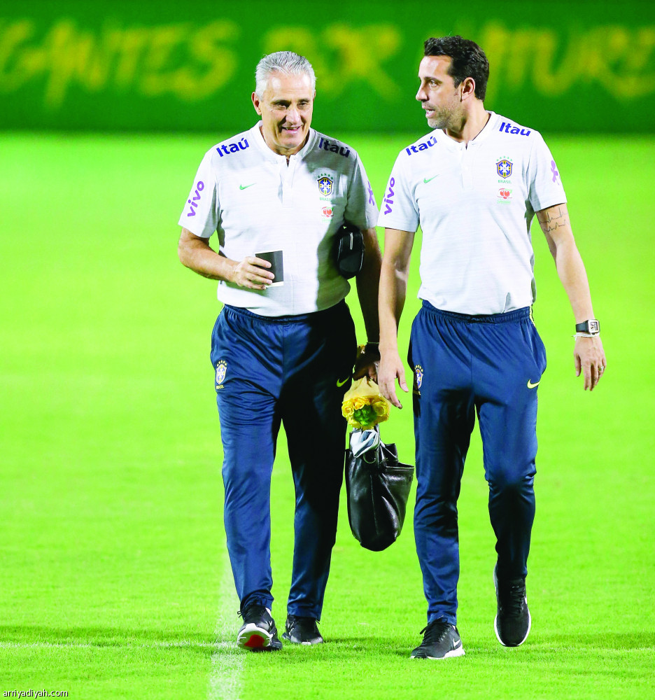 البرازيل
يستعد بالأهلي